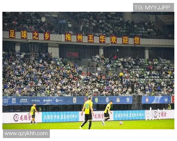 最有爱的足球明星们如何用爱心温暖球场与生活