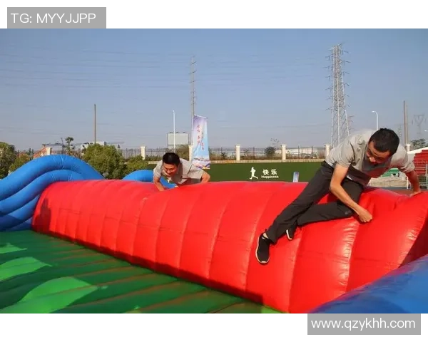 魅力四射的美女与足球明星壁纸尽显青春活力与运动激情